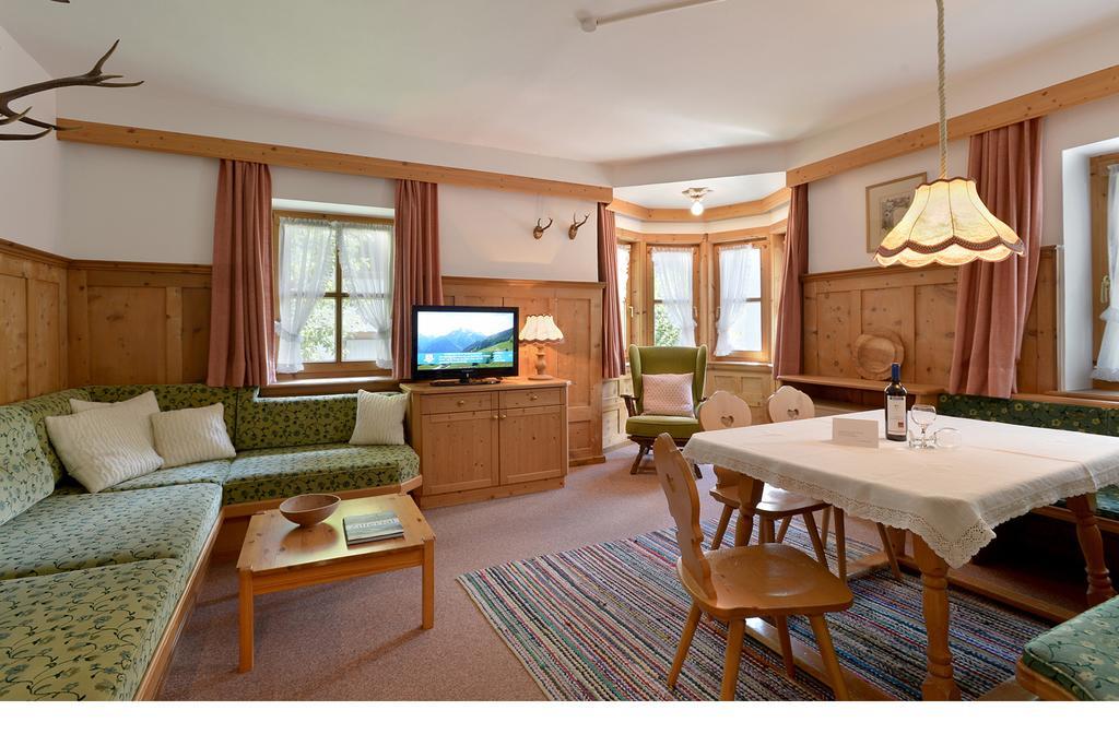Ferienwohnung Haus Gaisberger Mayrhofen Zimmer foto