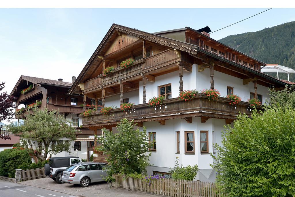 Ferienwohnung Haus Gaisberger Mayrhofen Exterior foto